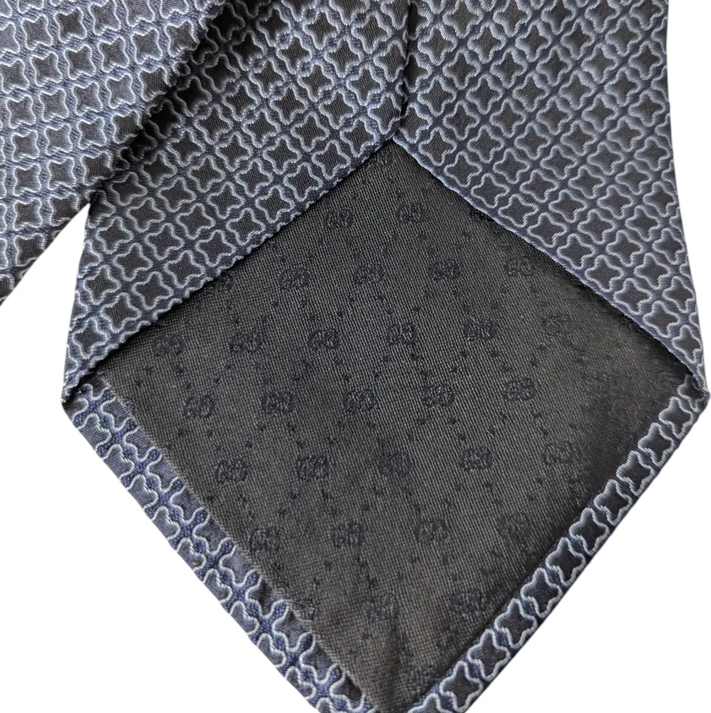 Gucci Men's Navy Geometric Silk Tie ...58 x 3.78